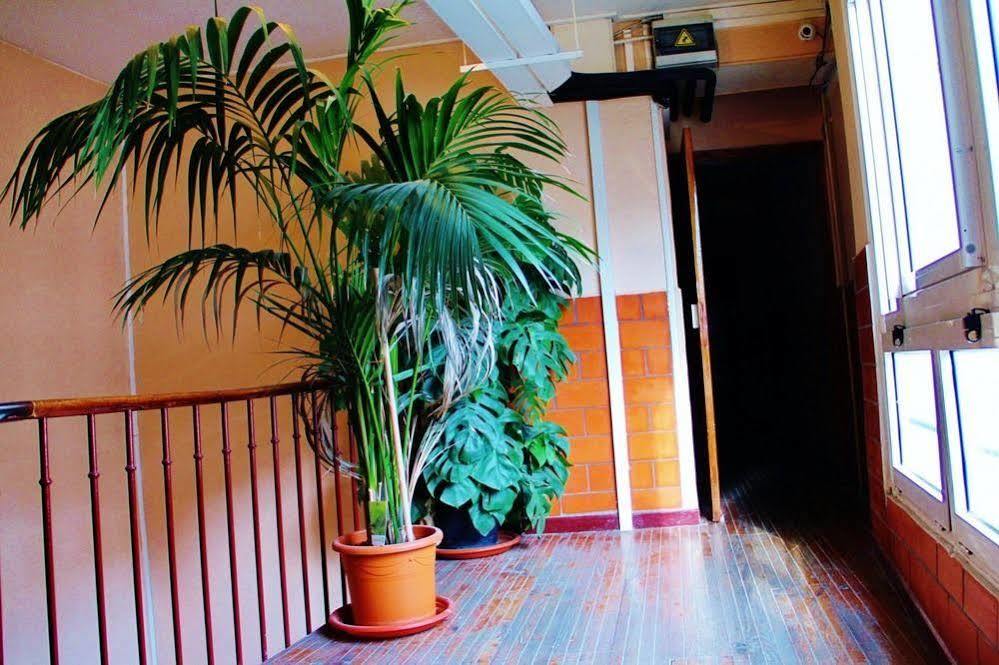 Untalented Hotel - Villette ปารีส ภายนอก รูปภาพ